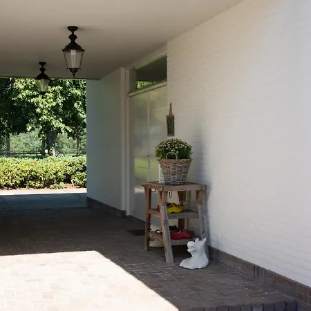 Bed & Breakfast Lindershoeve