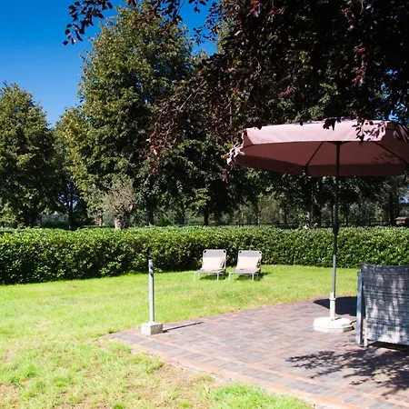 Bed & Breakfast Lindershoeve *