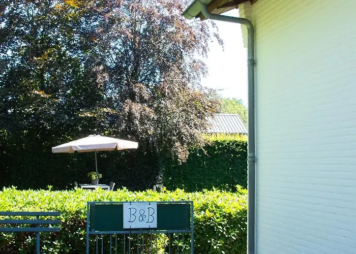 Lindershoeve Bed and Breakfast