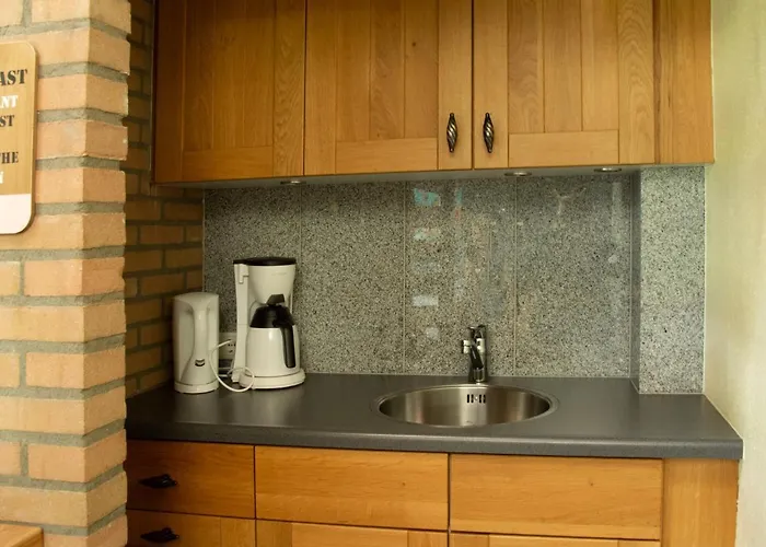 Bed and Breakfast Lindershoeve 3*